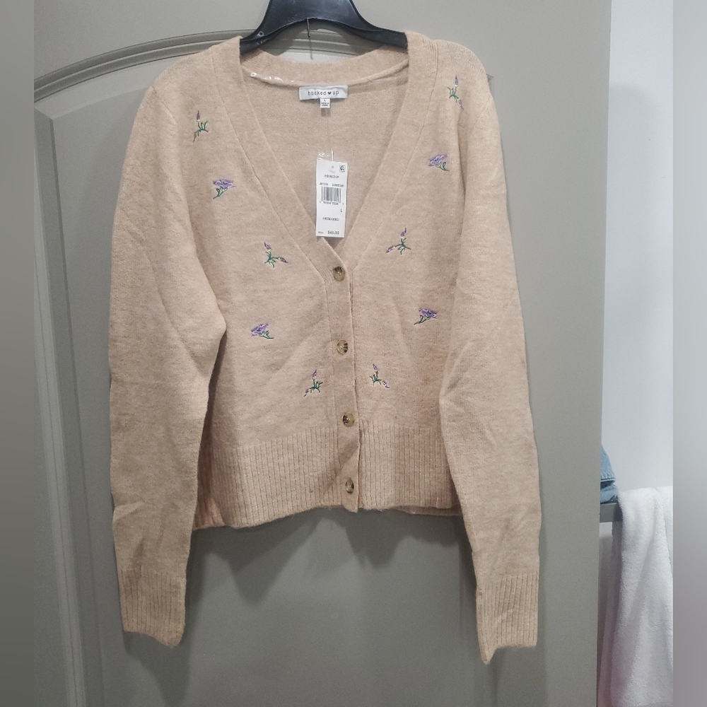 Hooked up by IOT Mossy Embroidered Cardigan tan NEW size LARGE